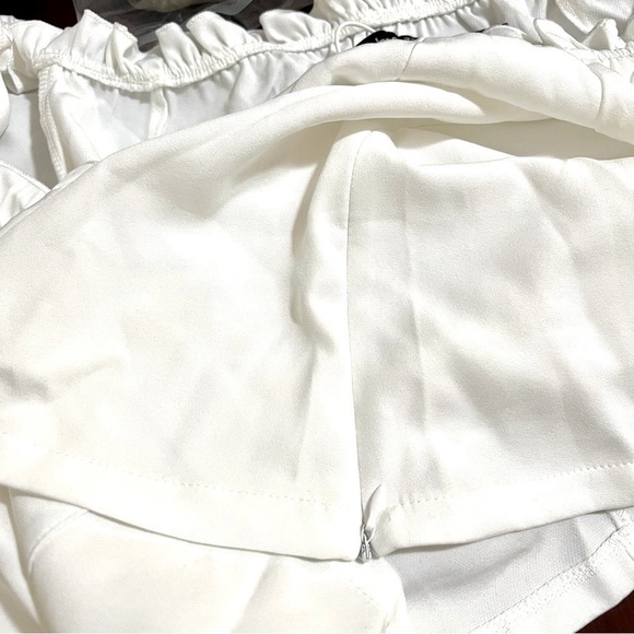 NWT BOOHOO PLUS LACE UP SWEETHEART NECKLINE OFF SHOULDER TOP white size 16 - Picture 5 of 11